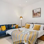 Award Winning 2025 - Wembley Luxury Apartment 2Br Stay Next To Stadium Plus Free Parking