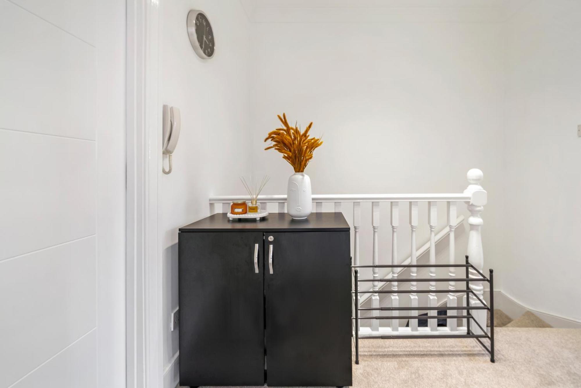 Award Winning 2025 - Wembley Luxury 2br Next To Stadium Free Parking *